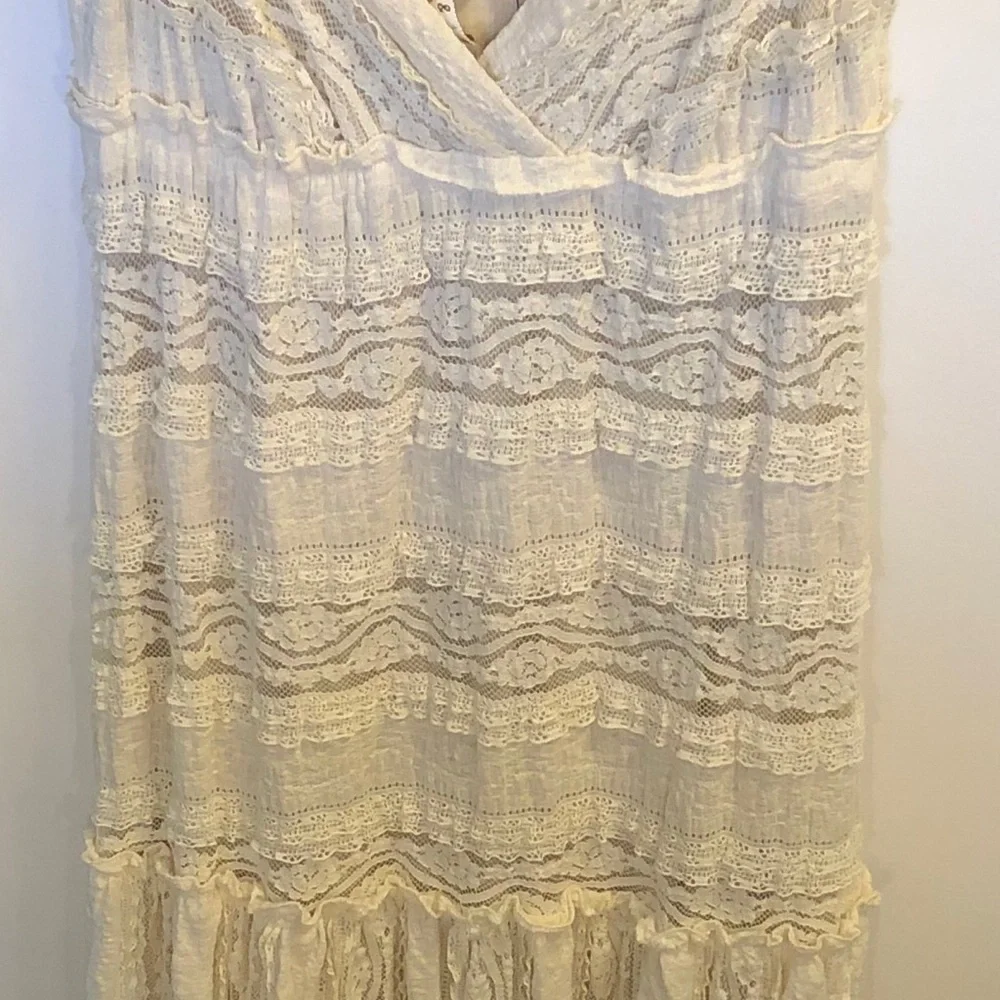 Willow and Clay Lace Maxi Still in great condition ♥️ - Picture 2 of 3